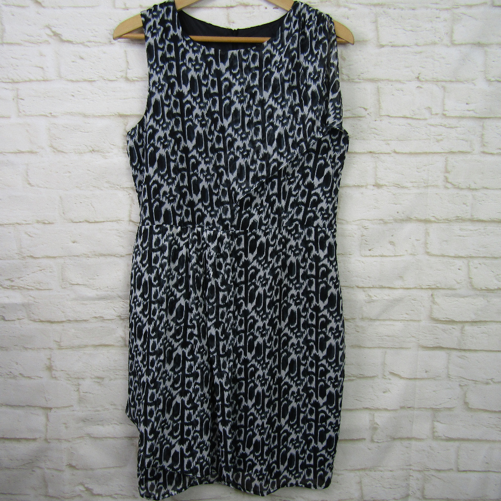 Jules & Leopold Asymmetrical Black & White Dress